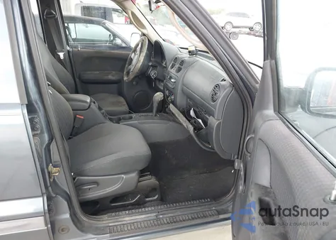 2002 Jeep Liberty Sport z USA, uszkodzony, nr VIN 1J4GK48K42W274737